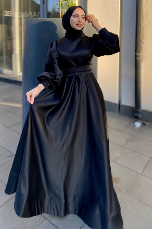 BLACK  QUEEN