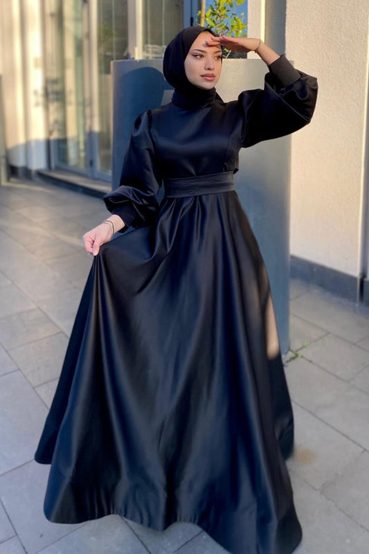 BLACK  QUEEN