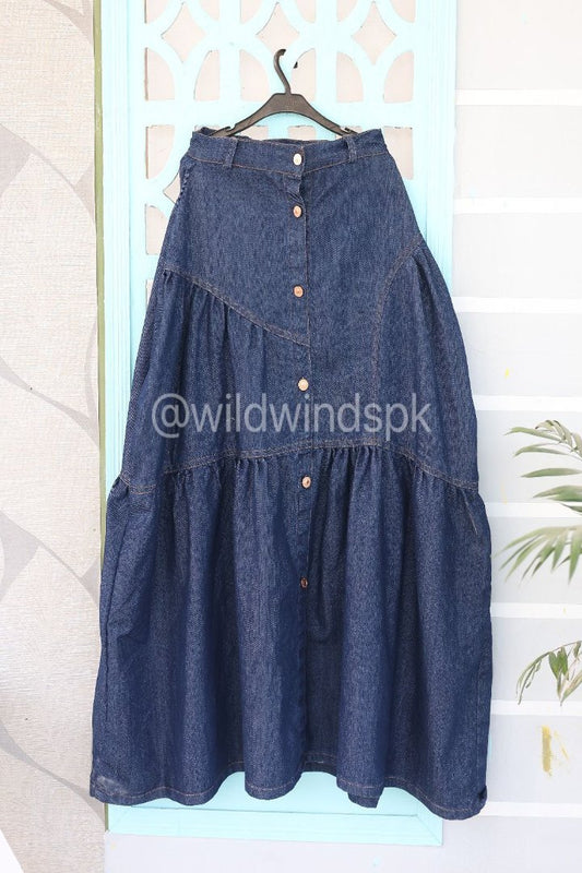 Asymmetrical skirt